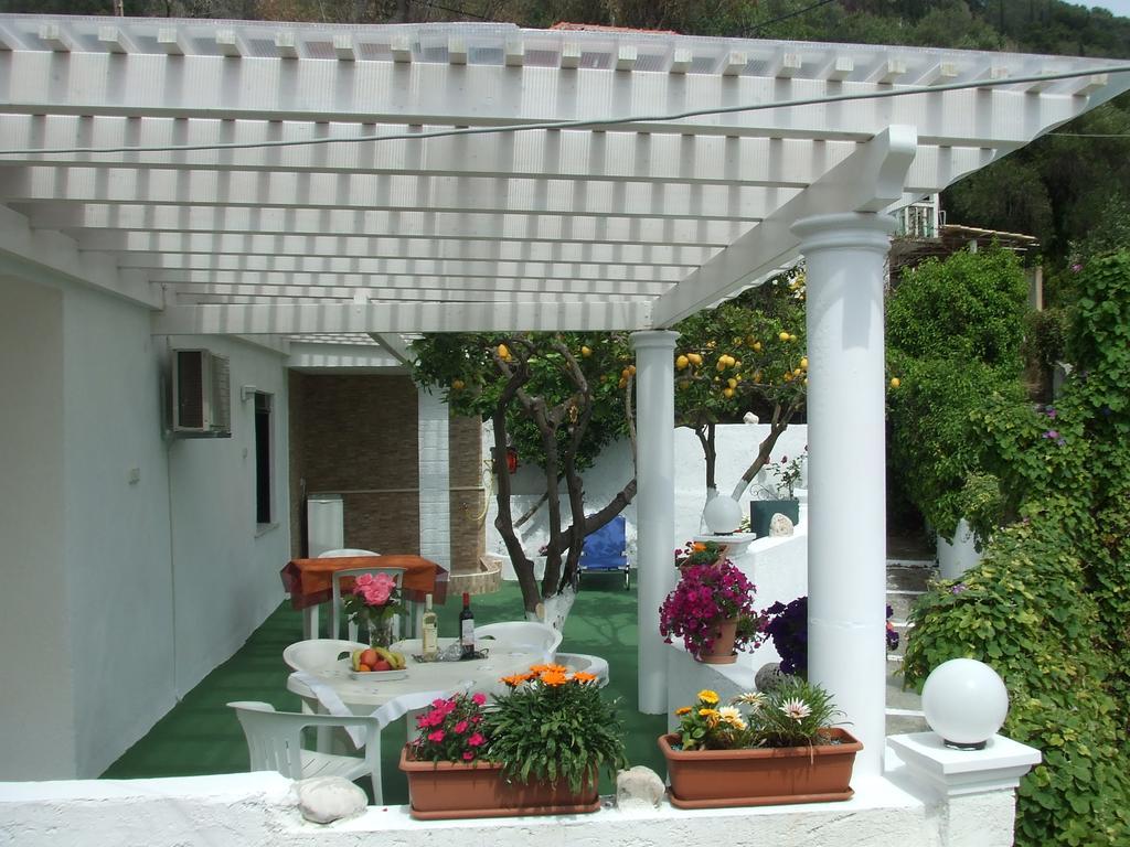 Agathi Beach House Agios Gordios  Bagian luar foto