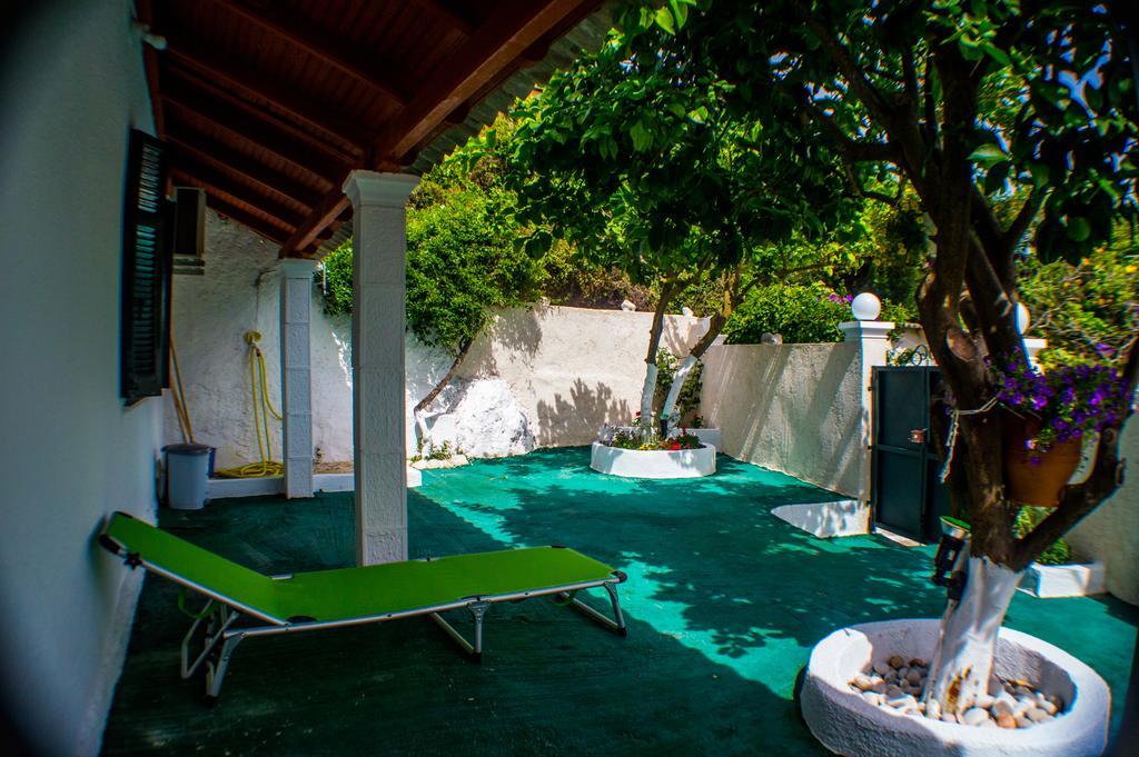 Agathi Beach House Agios Gordios  Bagian luar foto