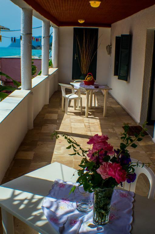 Agathi Beach House Agios Gordios  Bagian luar foto