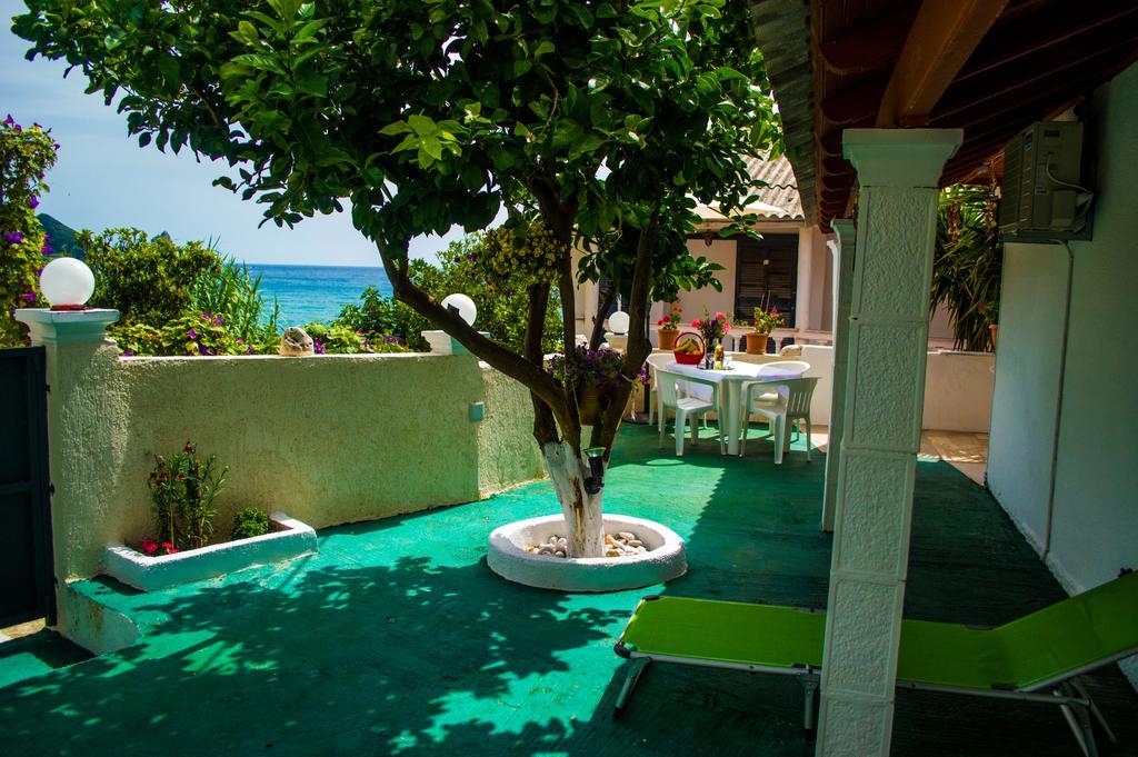 Agathi Beach House Agios Gordios  Bagian luar foto